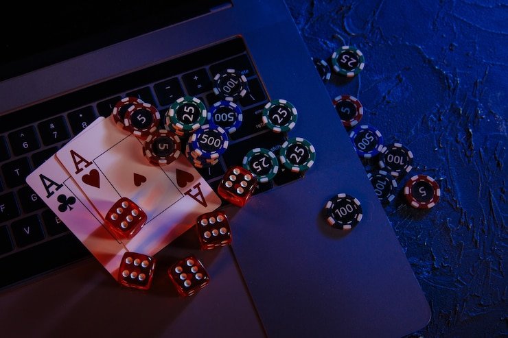 Tabel hadiah permainan Joker Gaming menampilkan simbol, kombinasi, dan nilai pembayaran